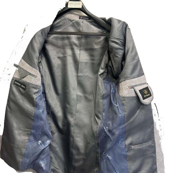 Brand New Men’s Suits in Gray Three Piece Sets - Picture 2 of 3